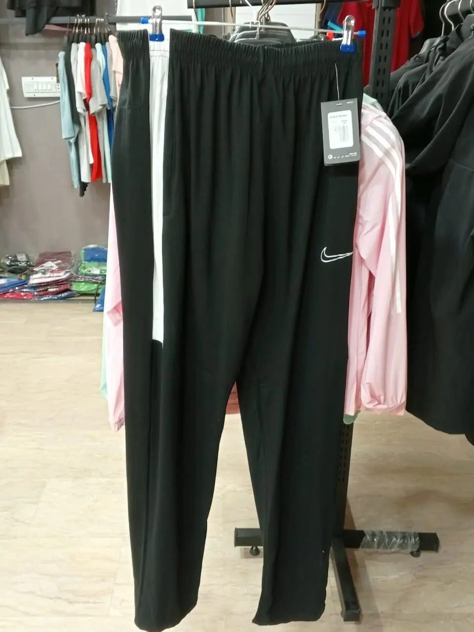 LM1113  Mens Trousers